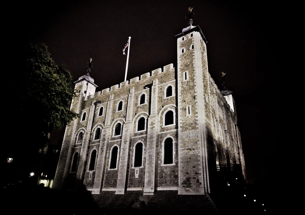 The White Tower at the Tower of London floodlit at night